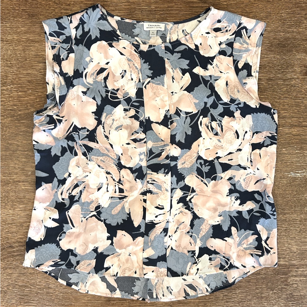 Tahari sleeveless blouse floral watercolor XL